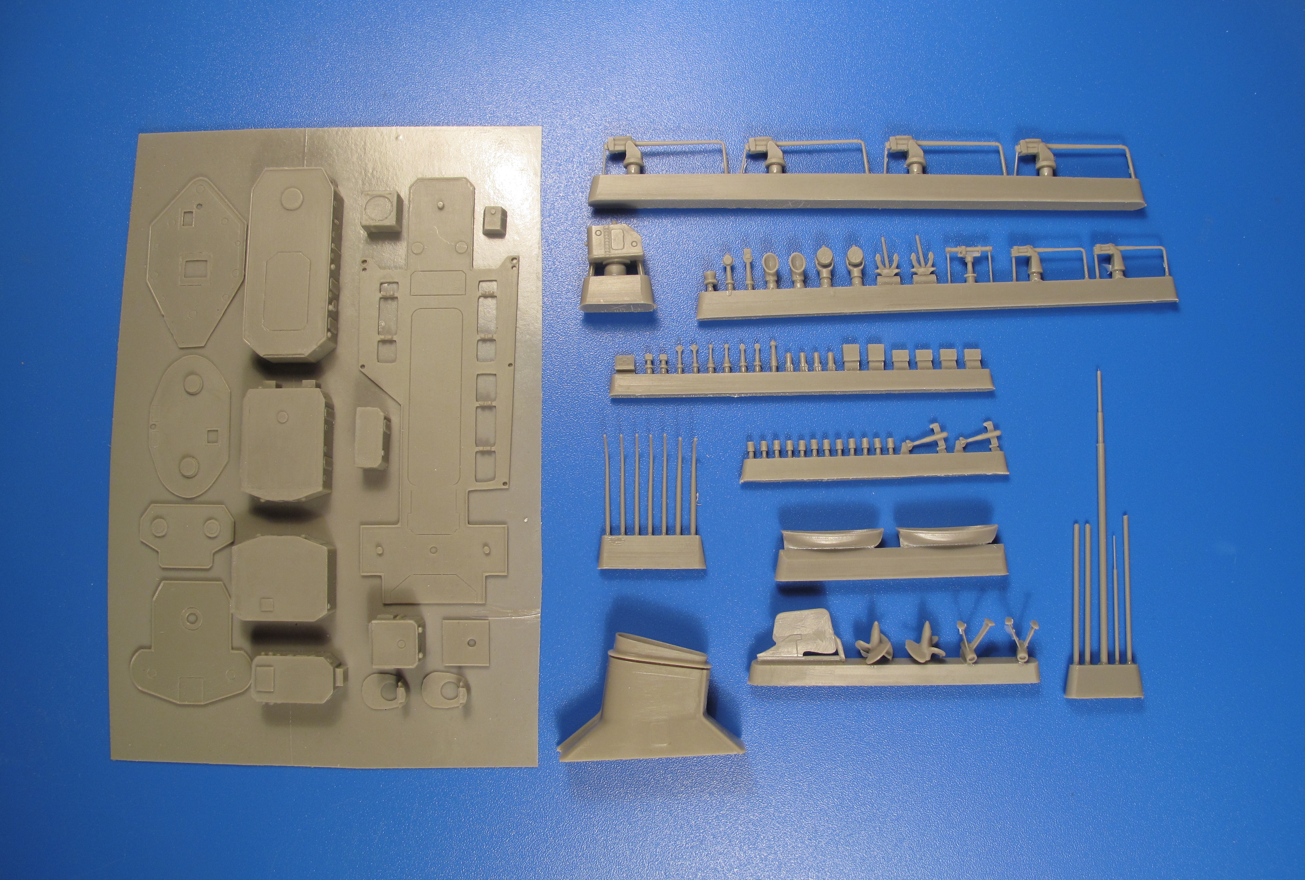 3530-Gremyashchiy-parts1.jpg